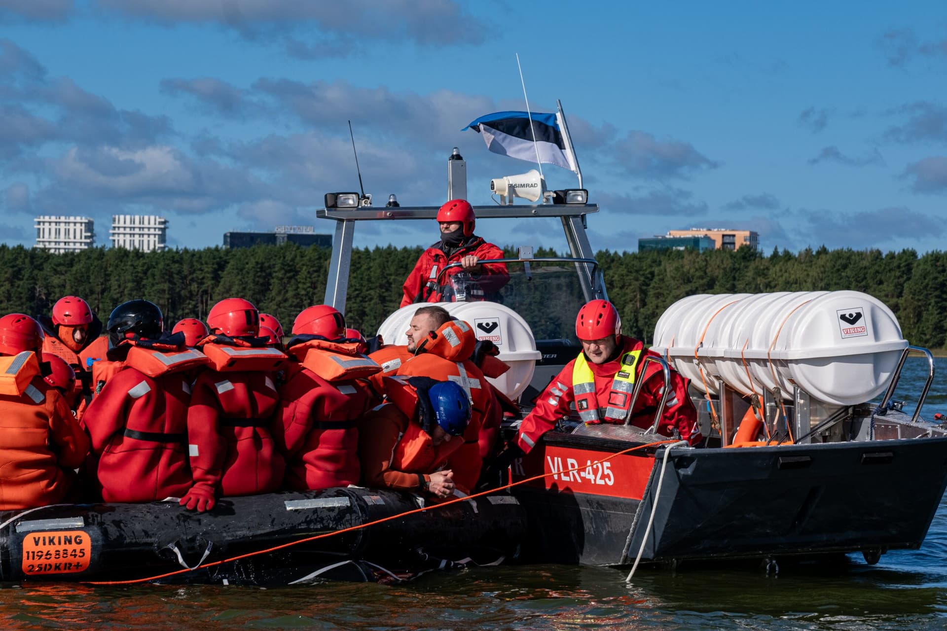 6. septembri koostööõppusel “Plärts II” harjutati läbi lennuõnnetuse lahendamist Ülemiste järvel